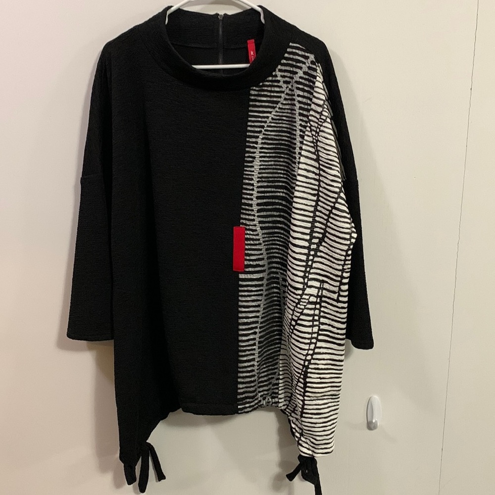Black and White Asymmetrical Tie Front Tunic